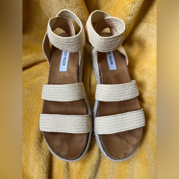 Steve Madden Women's Kimmie Wedge Sandal-so comfortable - Picture 3 of 15